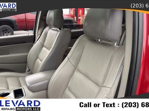 Used 2011 Jeep Grand Cherokee Laredo AWD/4WD image 30