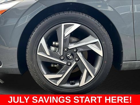 Used 2024 Hyundai Elantra SEL w/ Convenience Package FWD image 39