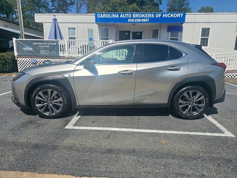 Used 2019 Lexus UX 200 F Sport FWD image 3