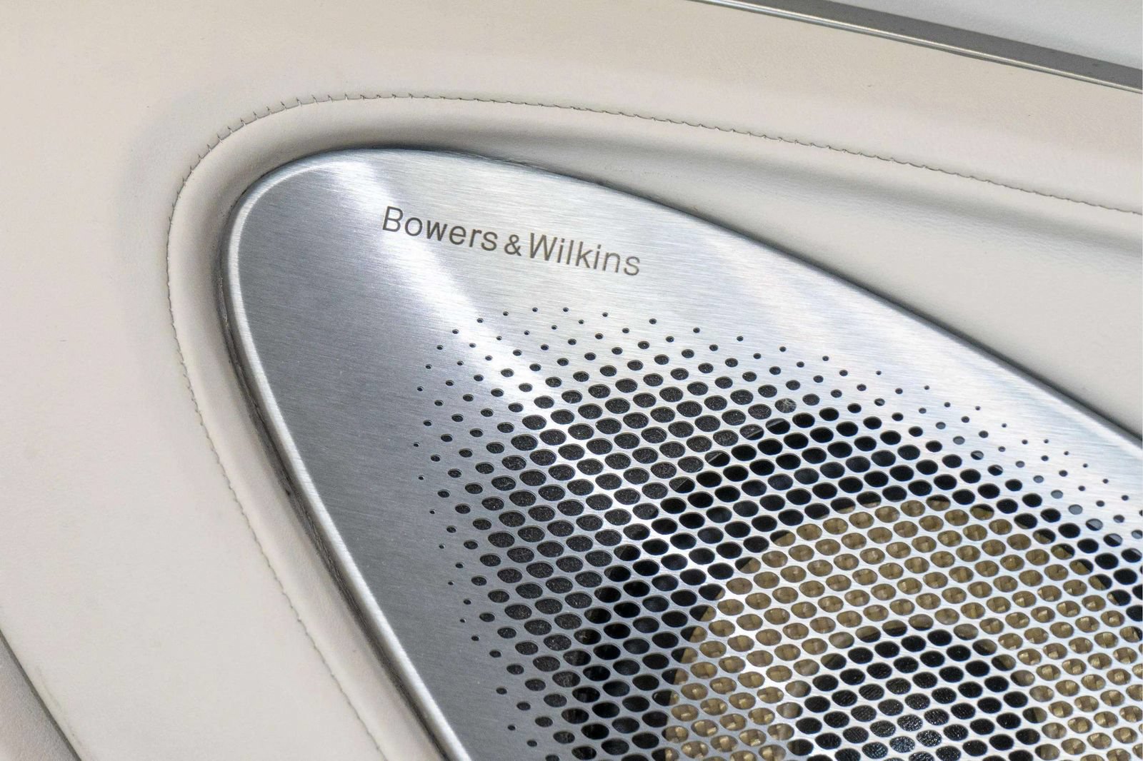 Used 2023 McLaren GT RWD image 15