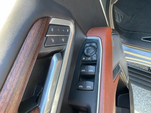Used 2024 GMC Sierra 2500 Denali Ultimate w/ Max Trailering Package AWD/4WD image 8