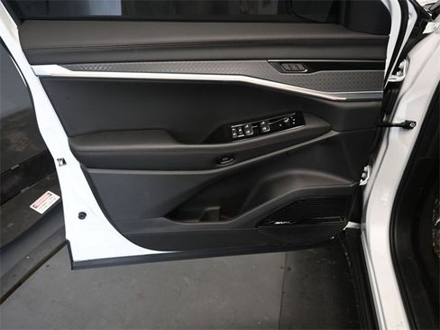 New 2025 Jeep Wagoneer S Limited image 29