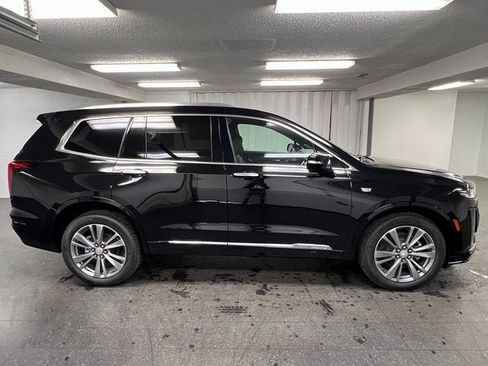 New 2025 Cadillac XT6 Premium Luxury w/ Technology Package image 3