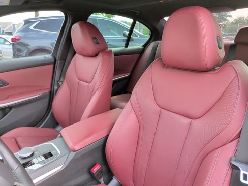 Used 2025 BMW 330i Sedan w/ M Sport Package RWD image 24