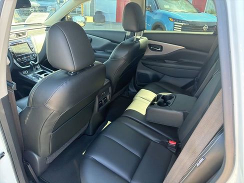 Used 2023 Nissan Murano SV w/ SV Midnight Edition Package AWD/4WD image 18