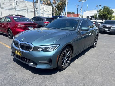Used 2020 BMW 330i Sedan w/ Driving Assistance Package RWD image 9