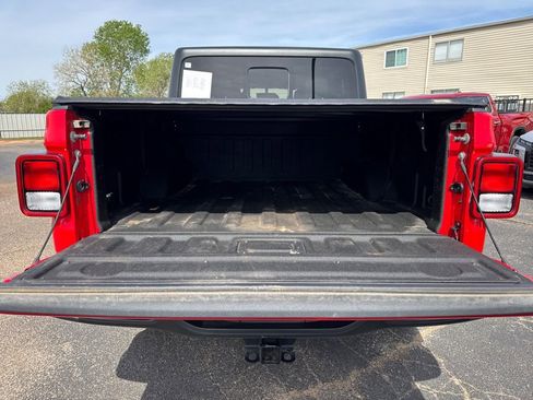 Used 2022 Jeep Gladiator Rubicon w/ Cold Weather Group AWD/4WD image 44