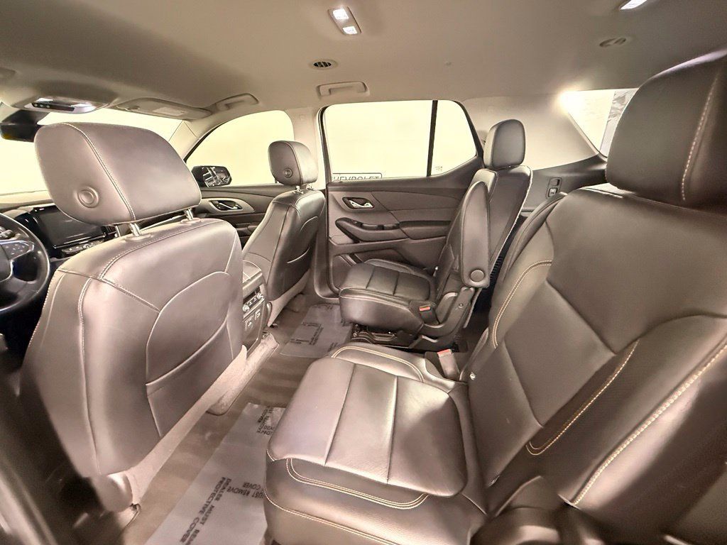 Used 2019 Chevrolet Traverse RS w/ LPO, Floor Liner Package FWD image 21