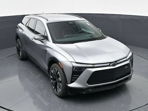 Used 2024 Chevrolet Blazer EV RS AWD/4WD image 30