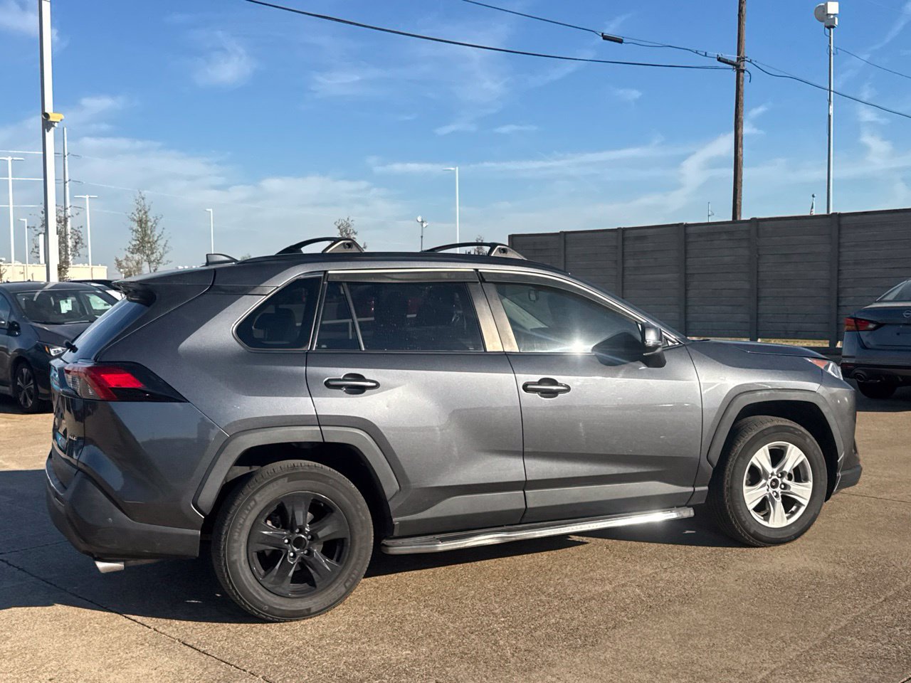 Used 2019 Toyota RAV4 XLE FWD image 28