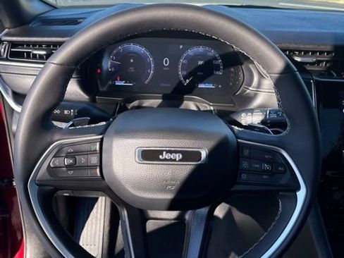 Used 2024 Jeep Grand Cherokee L Altitude image 19