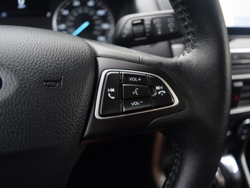 Used 2020 Ford EcoSport SE w/ SE Convenience Package FWD image 6