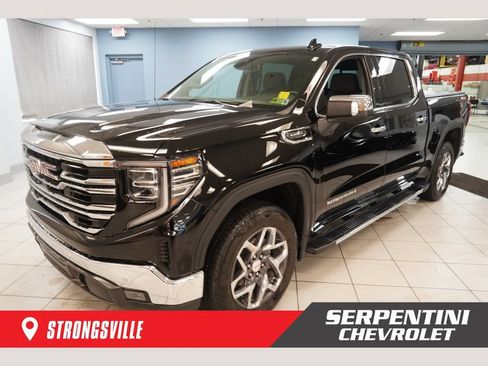 Used 2024 GMC Sierra 1500 SLT w/ SLT Premium Plus Package AWD/4WD image 1