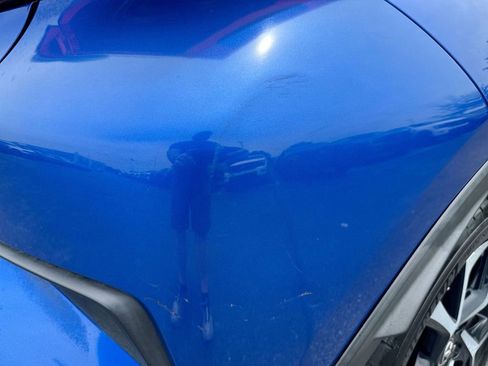 Used 2018 Toyota C-HR XLE FWD image 30