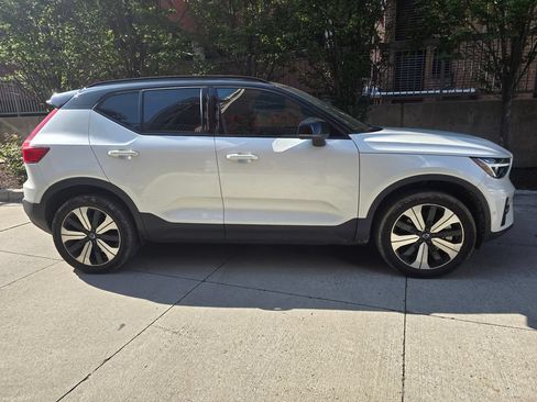 Used 2023 Volvo XC40 Recharge Plus w/ Protection Package Premier AWD/4WD image 4