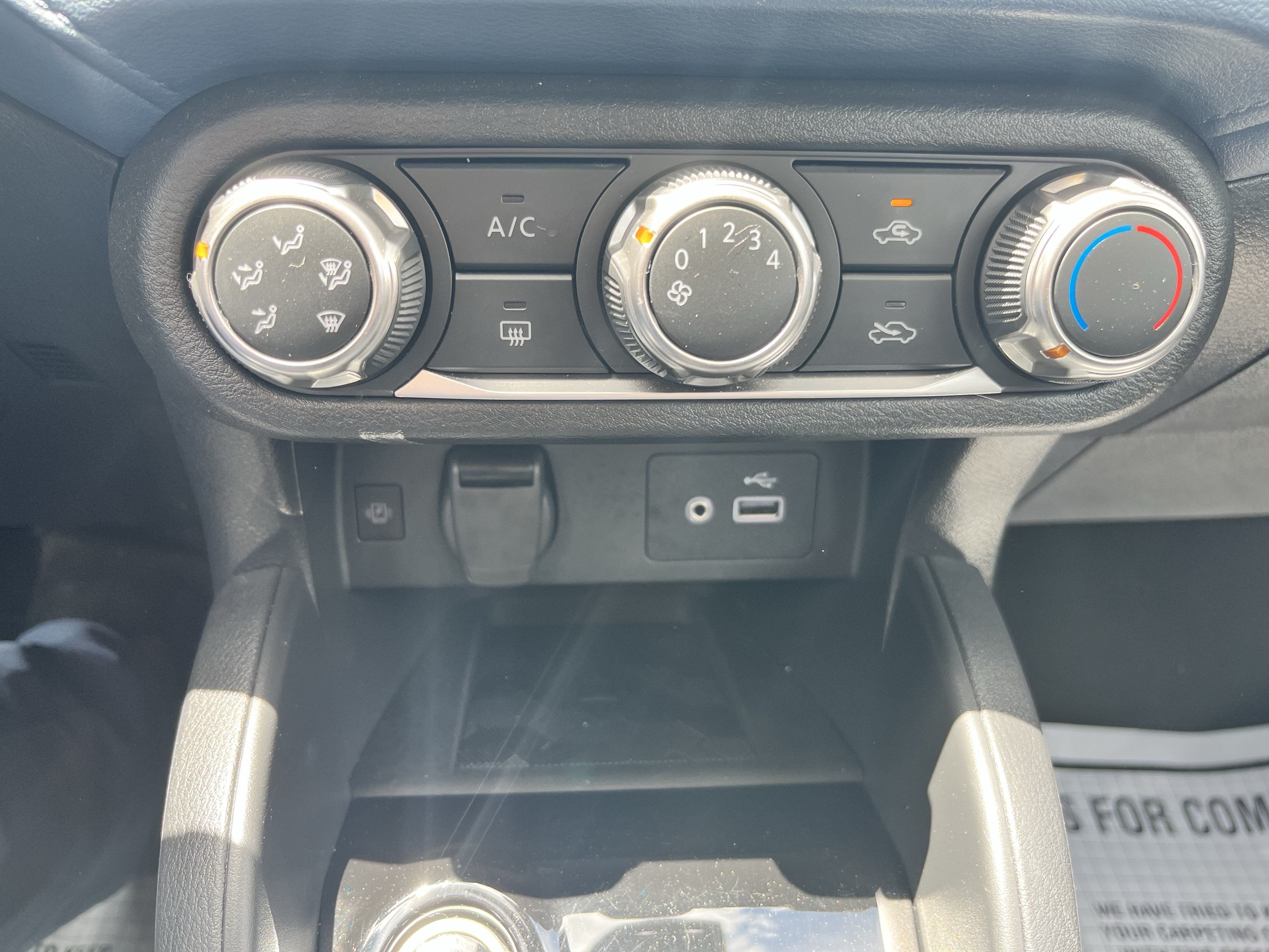 Used 2025 Nissan Versa SV w/ Trunk Package FWD image 22