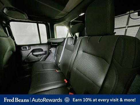 Used 2018 Jeep Wrangler Unlimited Sport S AWD/4WD image 28