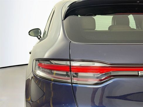 Certified 2023 Porsche Macan S AWD/4WD image 16