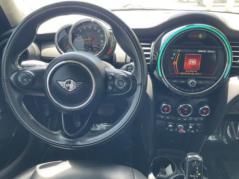 Used 2020 MINI Cooper 4-Door Hardtop w/ Storage Package FWD image 14