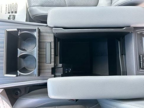 Certified 2021 Toyota Sienna Limited AWD/4WD image 29