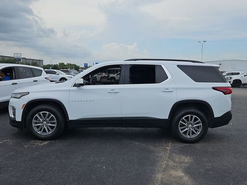 Used 2022 Chevrolet Traverse LT FWD image 22
