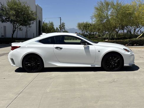 Used 2016 Lexus RC 200t RWD image 2