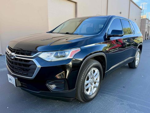 Used 2018 Chevrolet Traverse LS image 4
