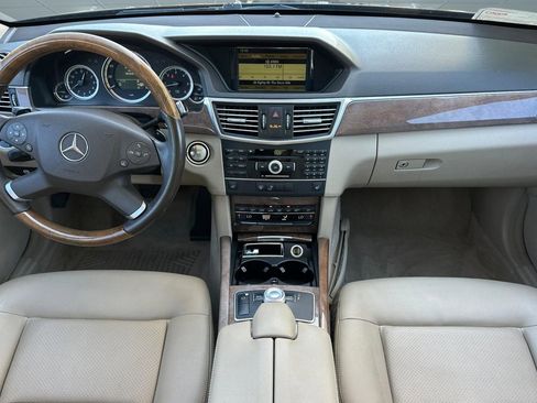 Used 2011 Mercedes-Benz E 350 BlueTEC Sedan image 27