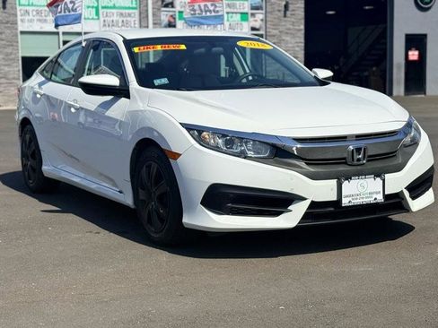 Used 2018 Honda Civic LX image 2