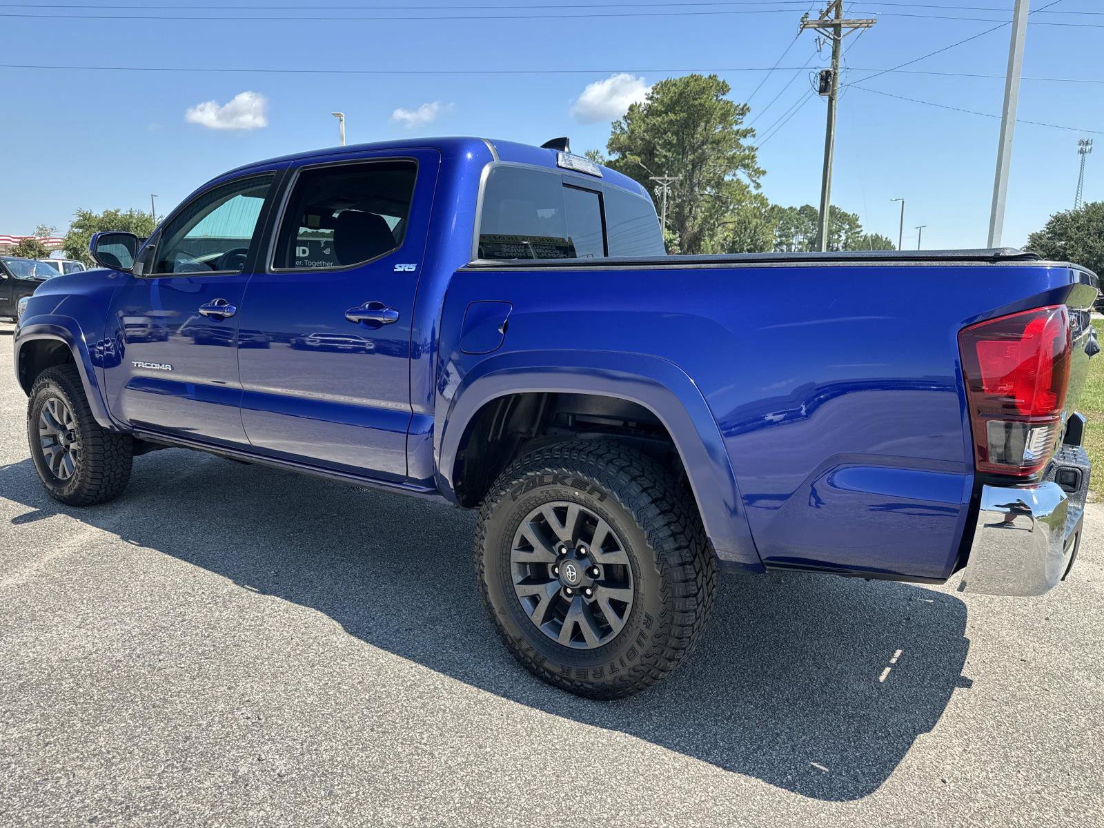 Used 2023 Toyota Tacoma SR5 AWD/4WD image 6