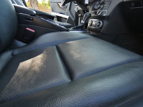 Used 2012 Mercedes-Benz GLK 350 2WD image 30