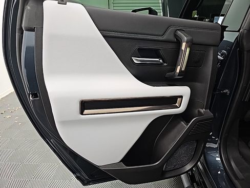 New 2025 GMC Hummer EV 3X w/ Extreme Off-Road Package image 37