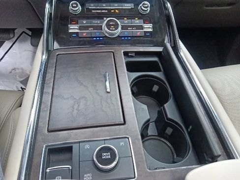 Used 2024 Lincoln Navigator Reserve AWD/4WD image 28
