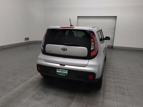 Used 2019 Kia Soul image 7