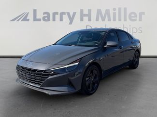 Used 2023 Hyundai Elantra SEL video 1