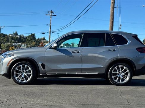 Used 2024 BMW X5 xDrive40i image 10