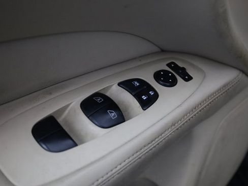 Used 2015 Nissan Pathfinder Platinum w/ Cargo Package image 12