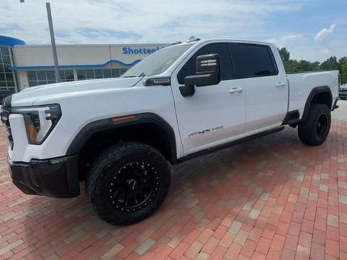 Used 2026 GMC Sierra 2500 AT4X AWD/4WD image 7