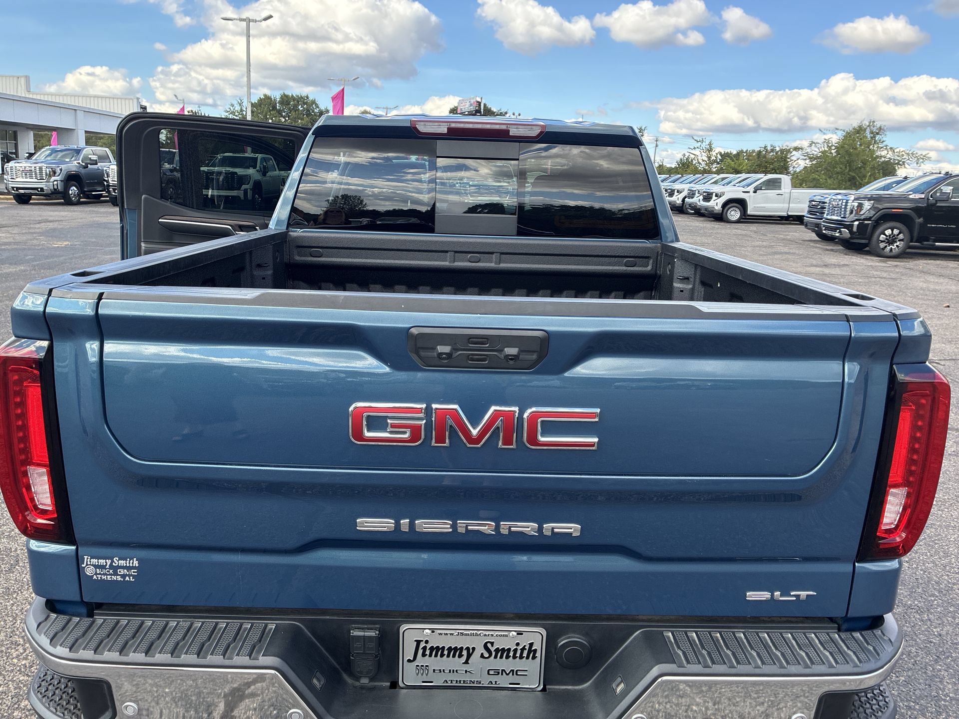 Certified 2024 GMC Sierra 1500 SLT w/ SLT Premium Plus Package AWD/4WD image 33