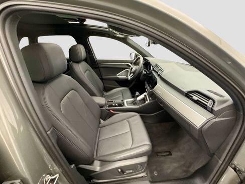 Certified 2025 Audi Q3 2.0T Premium w/ Convenience Package image 18