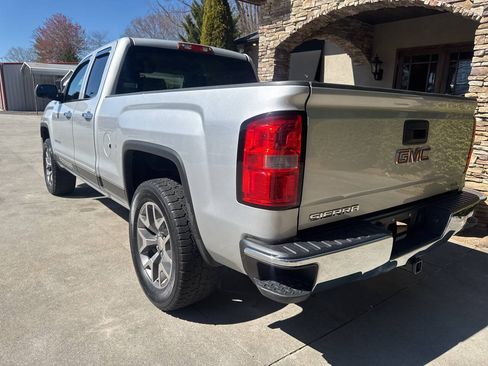 Used 2014 GMC Sierra 1500 SLE w/ SLE Value Package AWD/4WD image 4