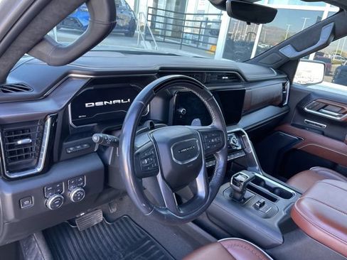 Used 2024 GMC Sierra 1500 Denali Ultimate AWD/4WD image 8