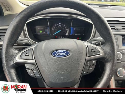 Used 2018 Ford Fusion S FWD image 18