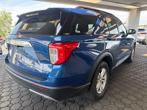 Used 2022 Ford Explorer XLT w/ Equipment Group 202A AWD/4WD image 6