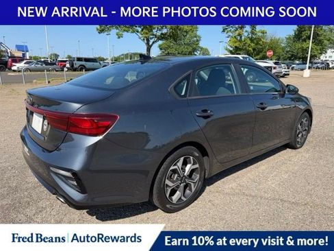 Used 2019 Kia Forte LXS FWD image 7