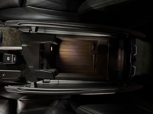 Used 2018 BMW 530e 530e iPerformance image 23