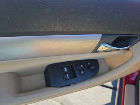 Used 2004 Honda Accord LX image 12