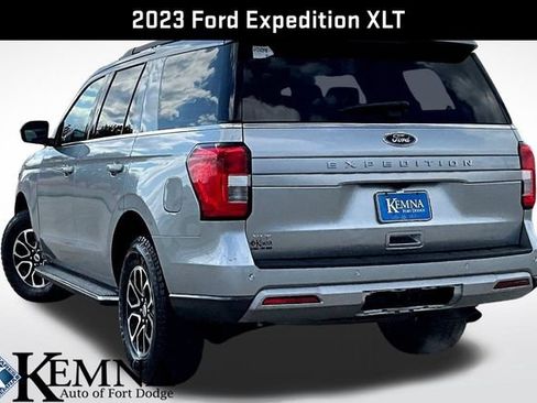 Used 2023 Ford Expedition XLT AWD/4WD image 5