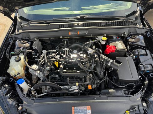 Used 2020 Ford Fusion SE image 24