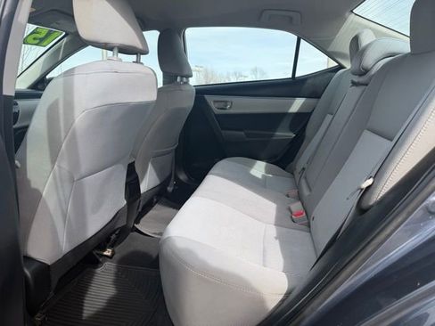 Used 2015 Toyota Corolla LE image 24